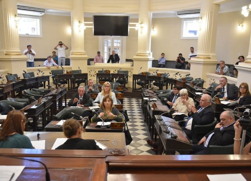 Senadores modificaron la Ley Provincial de Educación por pedido de los gremios docentes