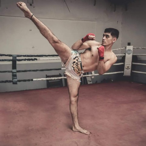 Leo Corrales buscará el título ante el italiano Pani