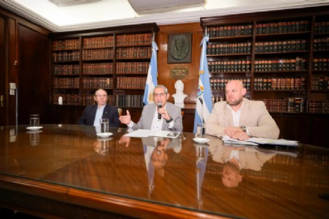 En la primera recomposición del año, Provincia aumentó 6 por ciento e incrementó la ayuda escolar