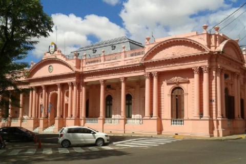 Corrientes es la provincia con la tasa de empleo público más baja del NEA