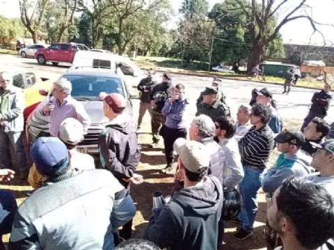 Forestal Tapebicuá frenó su producción en Virasoro y crece la tensión de más de 500 trabajadores