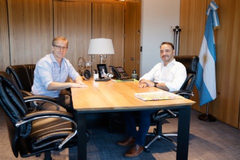 El gobernador Juan Pablo Valdés recibió a legisladores nacionales por Corrientes