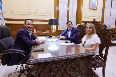 El gobernador Valdés recibió a intendentes y otras autoridades provinciales