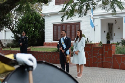 Con el toque de diana, comenzaron las celebraciones por el Día de la Patria