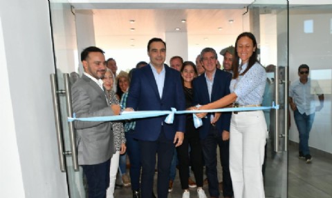 Valdés inauguró en Ituzaingó obras en la Asociación "El Pombero" y encabezó la primer Expo Rural del Norte correntino