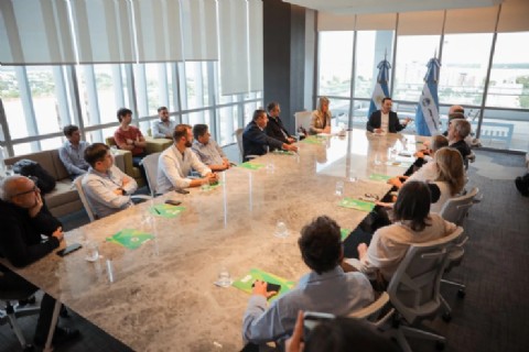 Valdés se reunió con referentes del sector forestoindustrial y ratificó su respaldo para potenciar desarrollo