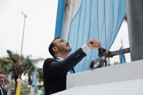 El gobernador Valdés instó a "seguir aportando a la historia desde la transformación"
