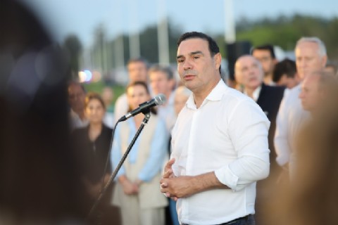 En Ituzaingó, Valdés habilitó un Centro de Jubilados e iluminación sobre Ruta Nacional 12