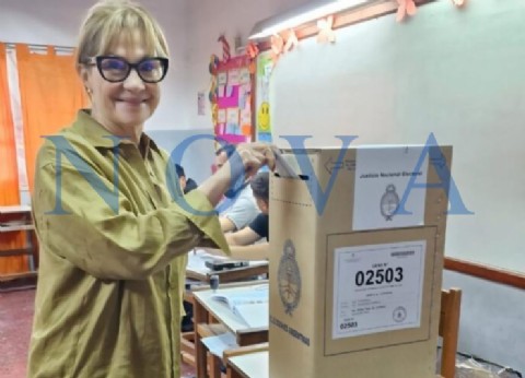 #Elecciones2025: Práxedes López votó en Ituzaingó y dijo que es “un día de compromiso ciudadano”
