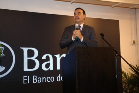 Valdés saludó a los trabajadores bancarios en su día y destacó el rol del Banco de Corrientes