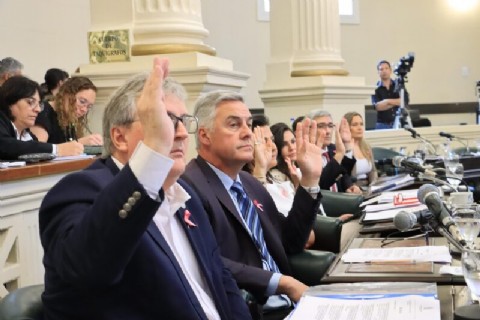 VIDEO | Diputados avanzó con normativas referidas a lo laboral en la provincia