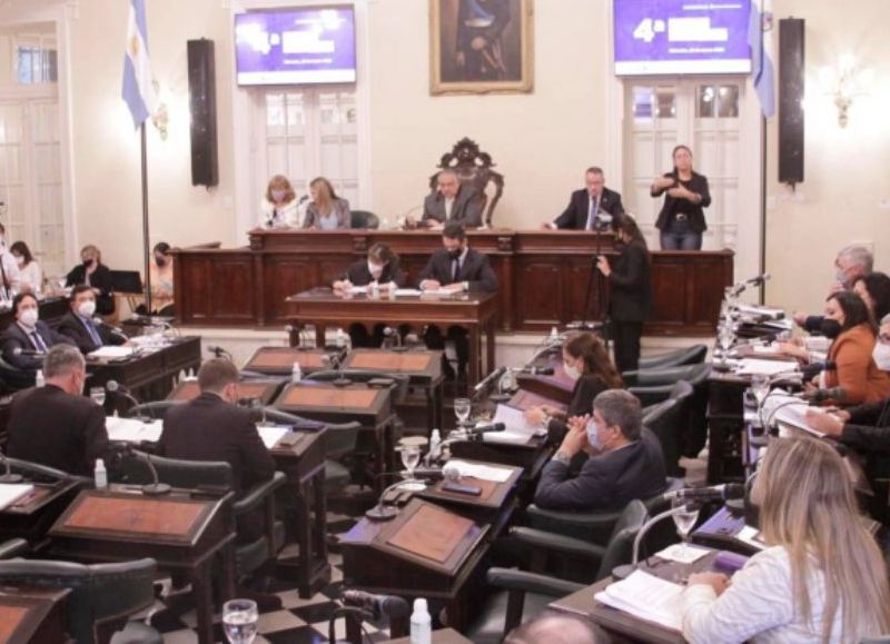 La provincia renovará cargos legislativos este año con paridad en las listas por primera vez