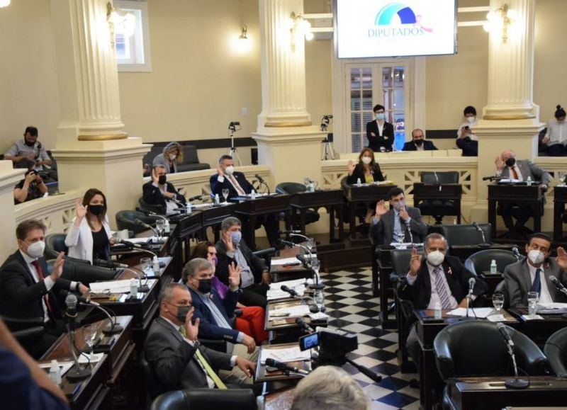 Con el voto unánime de Diputados, el proyecto de voto joven ya tiene media sanción y paso al Senado