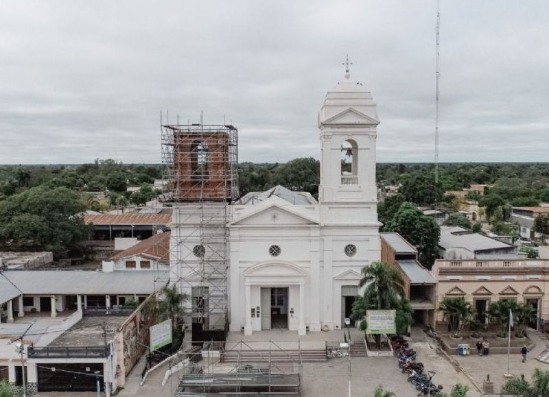 La Provincia construye la nueva torre campanario de la histórica parroquia de San Luis del Palmar