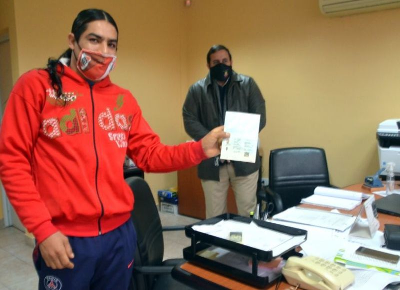 Entregaron 15 certificados de pre-identificación a los ciudadanos correntinos