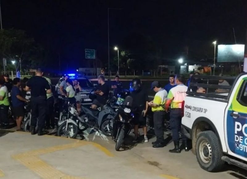 Un megaoperativo en una plaza de Capital terminó con el secuestro de 49 vehículos