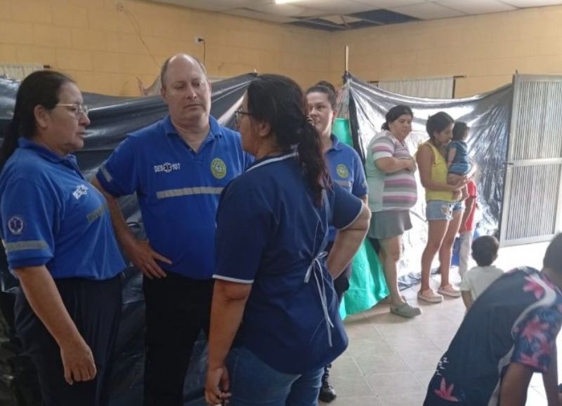 Salud Pública desplegó operativos sanitarios en centros de evacuados de San Luis del Palmar