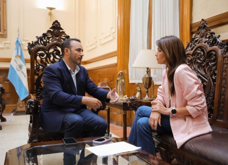 Valdés profundiza el diálogo con intendentes en busca de "una provincia fuerte"