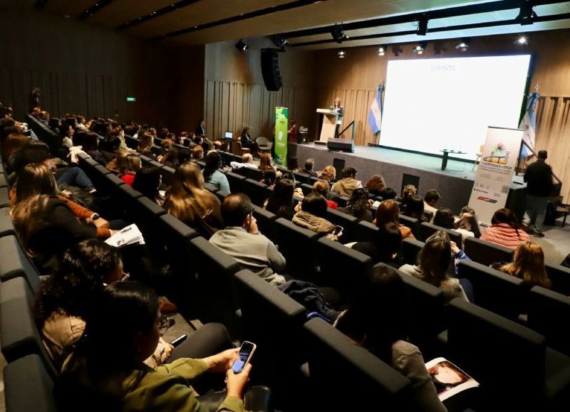 Salud continúa capacitando sobre enfermedades poco frecuentes