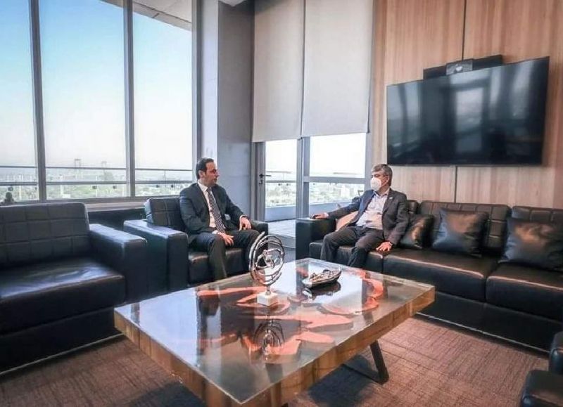 Gustavo Valdés recibió a Larroza y hablaron del futuro de la UNNE