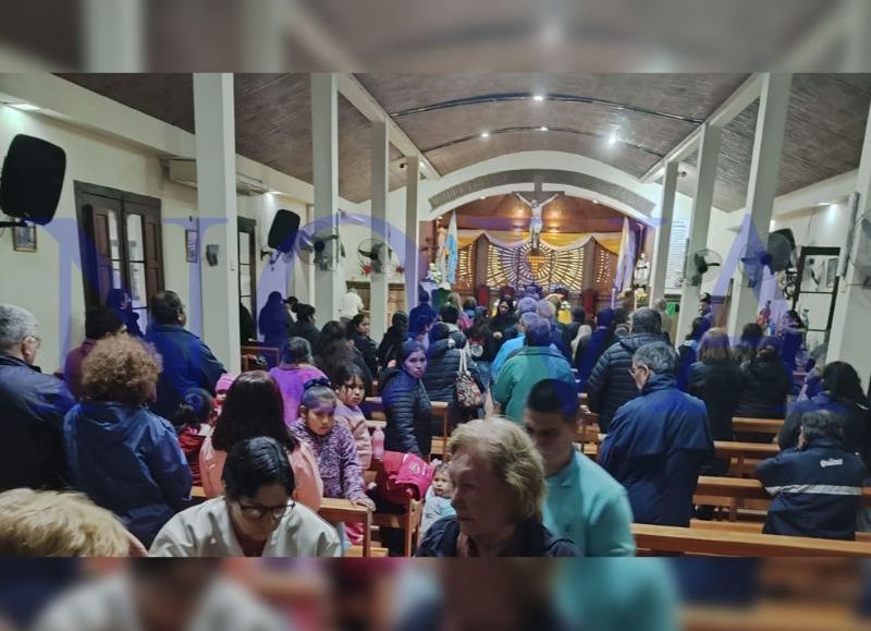 Miles de fieles se acercaron al santuario de San Cayetano a pedir por trabajo