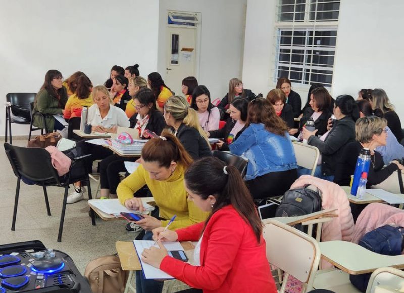 Formación docente: continúan las capacitaciones del programa Infancia