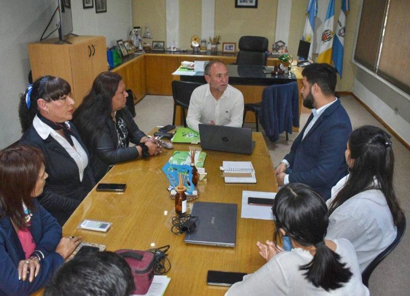 Día del Orgullo LGBT: firma de resolución para la implementación del Programa "Corrientes Convive"