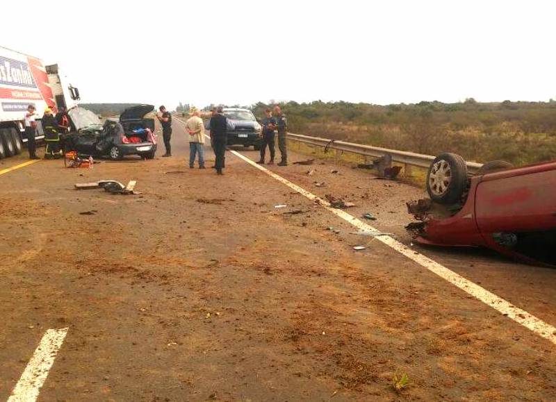 Gendarme murió en un choque frontal