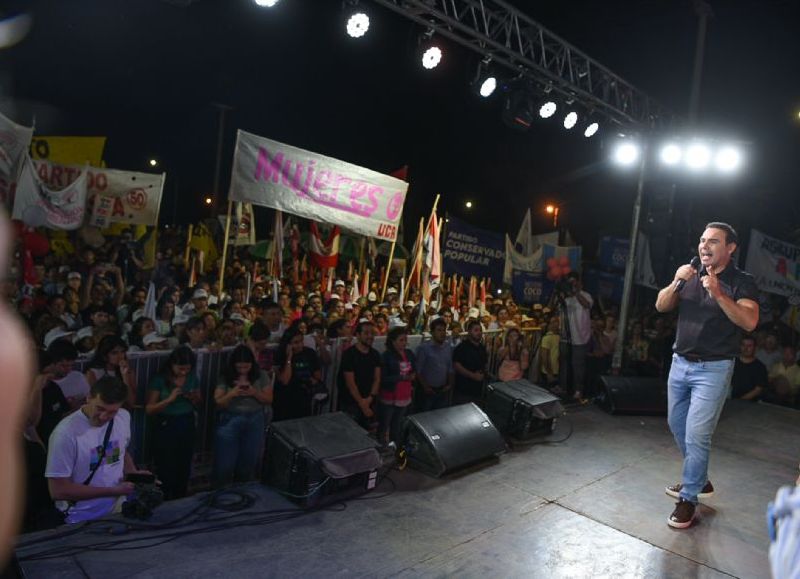 Con Valdés, ECO+Vamos Corrientes desembarcó a full en el barrio 17 de Agosto