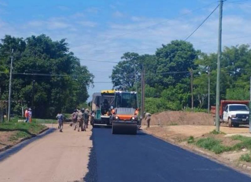 La Provincia interviene con concreto asfaltico más de 20 cuadras de la localidad de Itá Ibaté