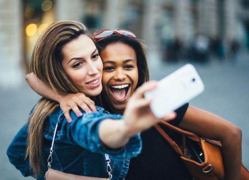 Las selfies filtradas están definiendo las nuevas tendencias en cuanto a mejoras cosméticas