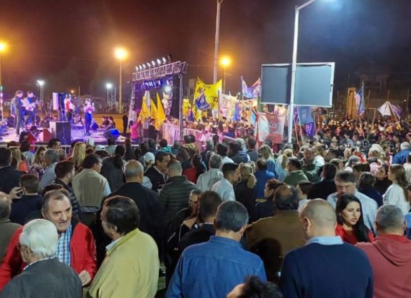 Una multitud acompañó el acto de ECO en el Barrio Laguna Seca de la capital