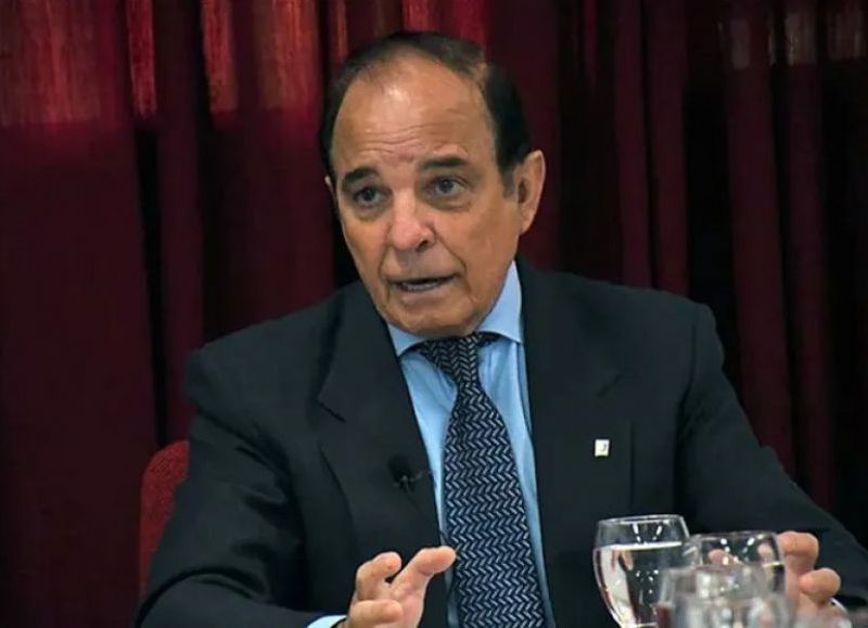 Unne: con 15 denuncias por maltratos suspendieron al decano de la facultad de Odontología