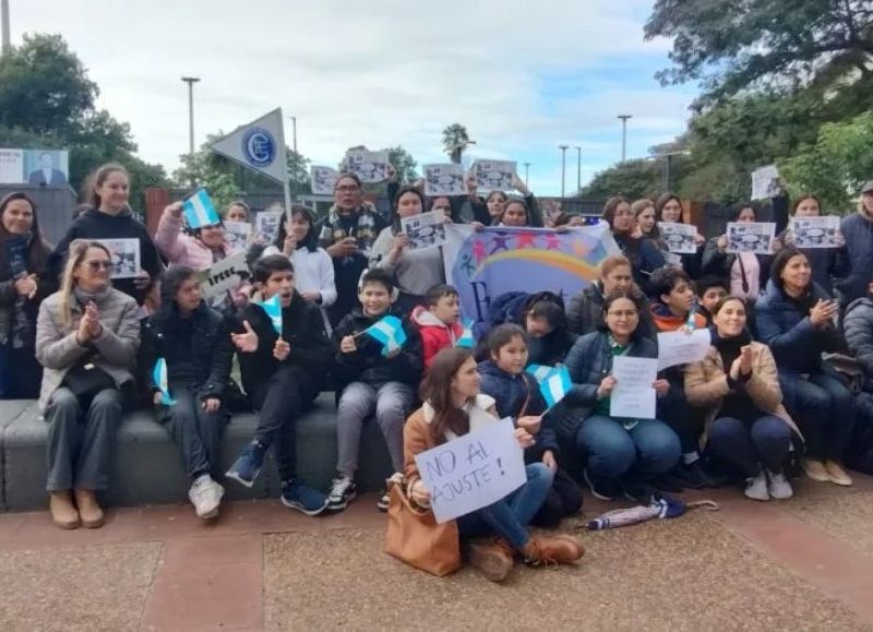 Otra marcha de familias correntinas en reclamo por la aplicación plena de la ley de Discapacidad