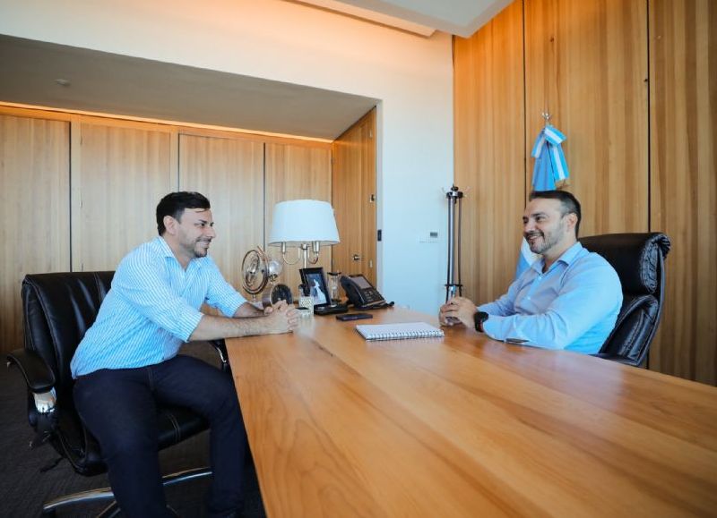 El gobernador Juan Pablo Valdés recibió a jefes comunales