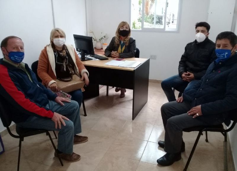 Desarrollo Social: reunión con referentes de Mantilla por los Adultos Mayores