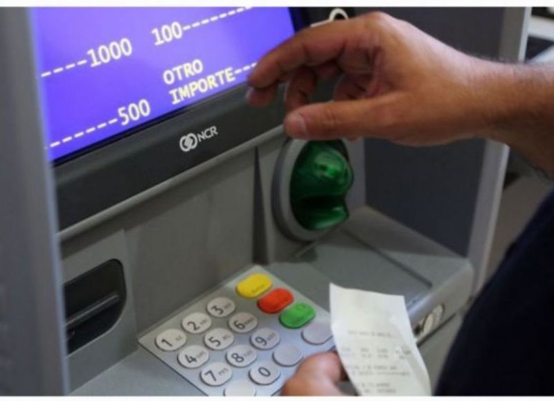 Valdés anunció el cronograma de pagos de noviembre para la Administración Pública