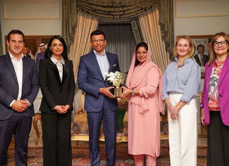 En Dubai, la ministra Práxedes López analizó nuevas estrategias educativas y cambio climático