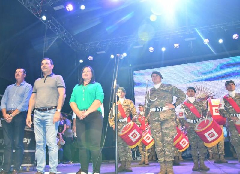 "Nosotros estamos para construir la Patria", dijo Valdés durante el Festival del Libertador en Yapeyú