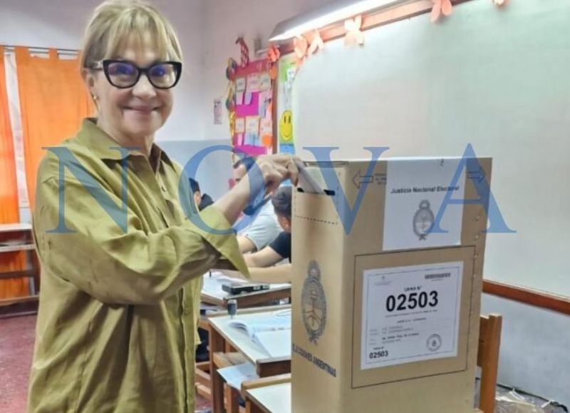 #Elecciones2025: Práxedes López votó en Ituzaingó y dijo que es “un día de compromiso ciudadano”