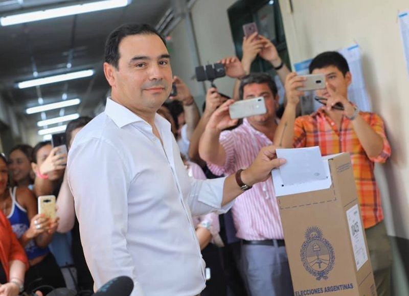 #Elecciones2023: el gobernador Gustavo Valdés viaja a CABA para el cierre de las PASO