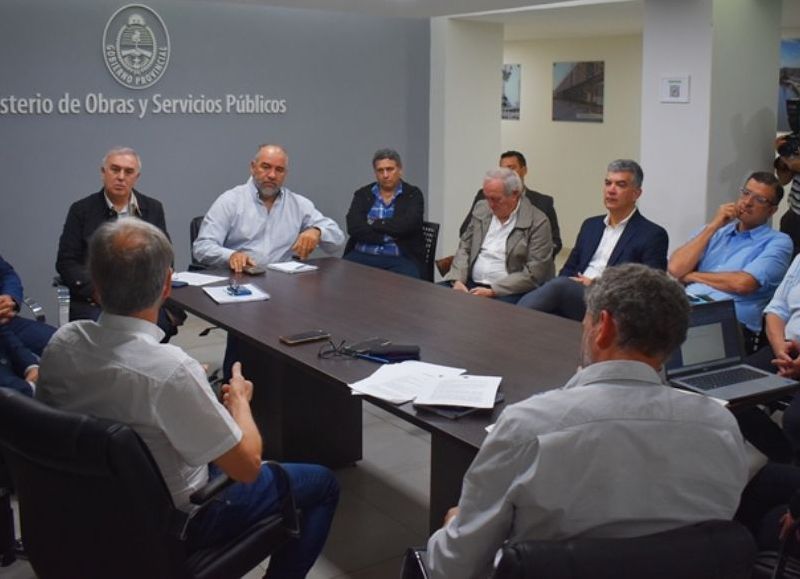 Analizan la situación del transporte fluvial en la provincia: obstáculos y oportunidades