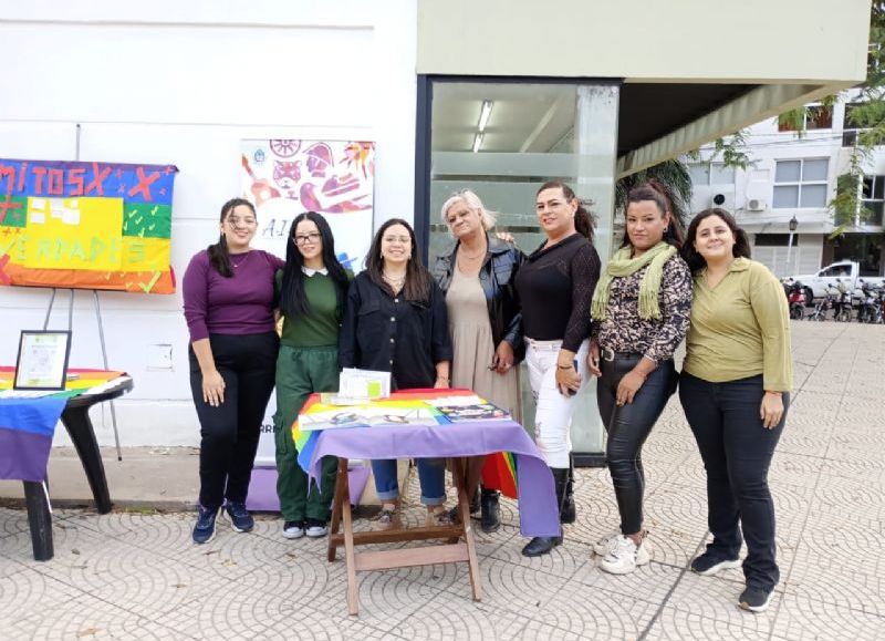 El Ministerio de Desarrollo Social brindó asesorías en el Día Internacional de la Visibilidad Trans