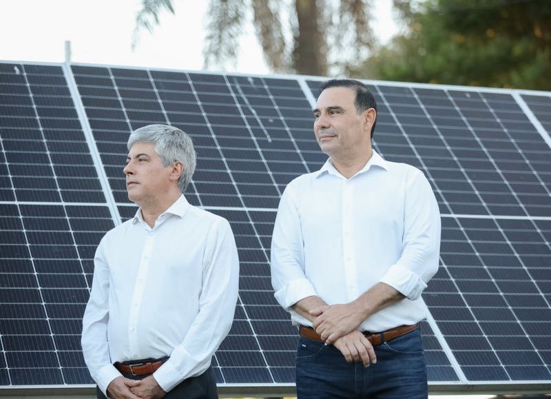 Valdés inauguró la primera etapa de la Central Fotovoltaica del Campus "Deodoro Roca" de la UNNE