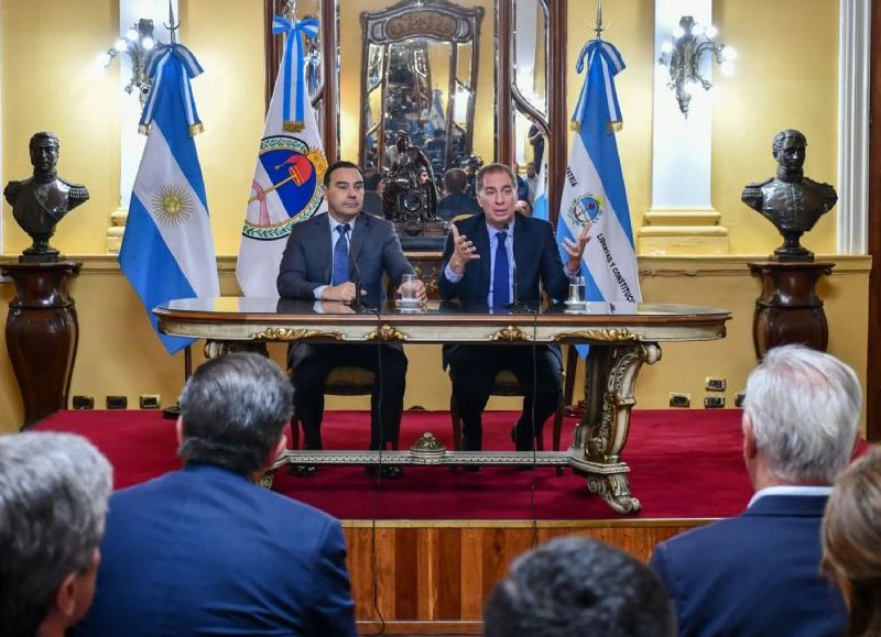 Valdés junto a Santilli: "El equilibrio fiscal es sano para todos"