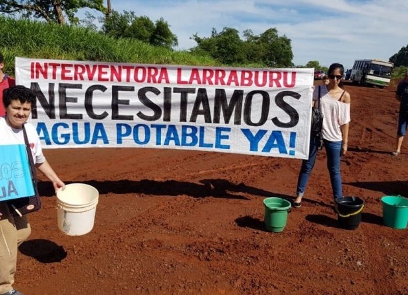 Ya no aguantan más y piden agua: vecina de San Carlos aseguró que "la angustia me está ganando"