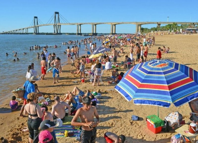 Capital: inicia la temporada de playas más larga del país con un espacio exclusivo para mascotas