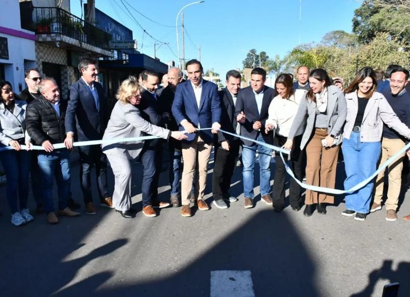 El Gobernador habilitó pavimentación en accesos al departamento de Curuzú Cuatiá
